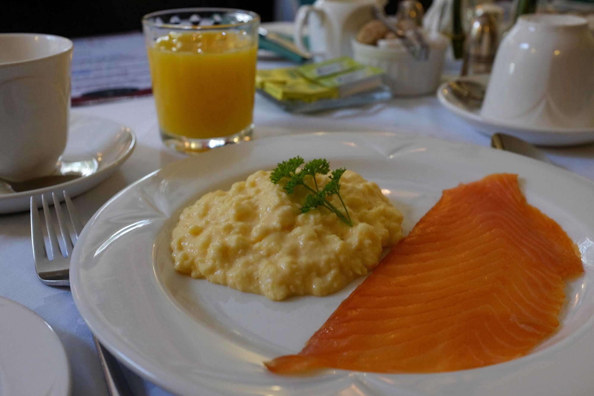 The Willowsmere (adults Only) Gasthuis 4*